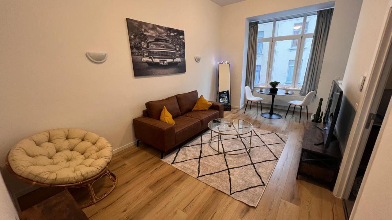 Cozy South-Up Apartment บรัสเซลส์ ภายนอก รูปภาพ